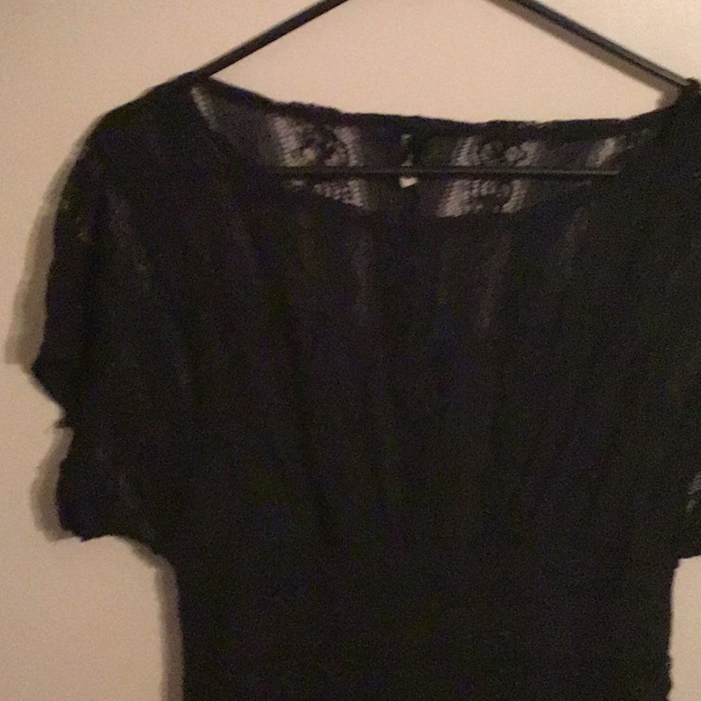 Top - Picture 2 of 2